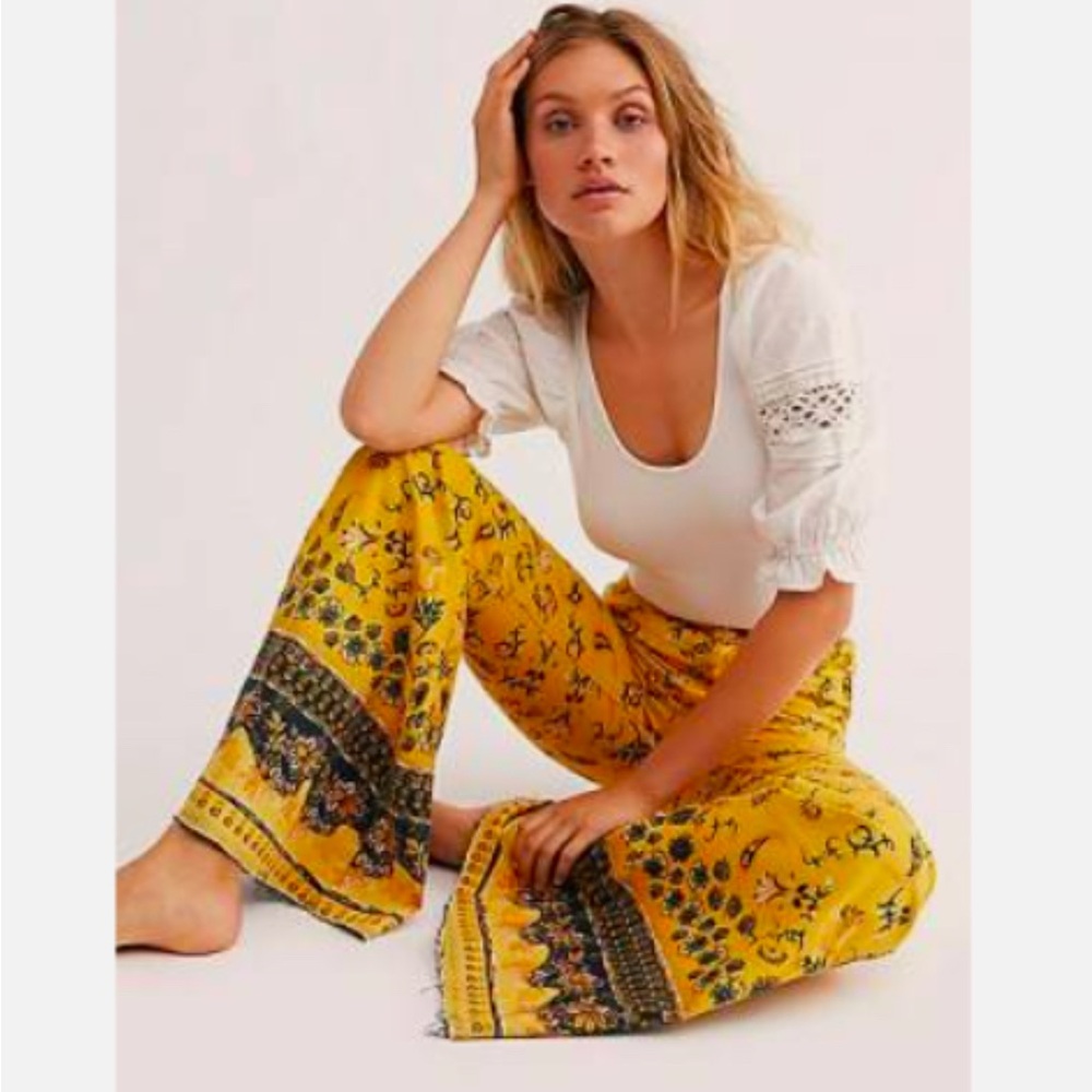 Free people just float on  flare jeans, 25